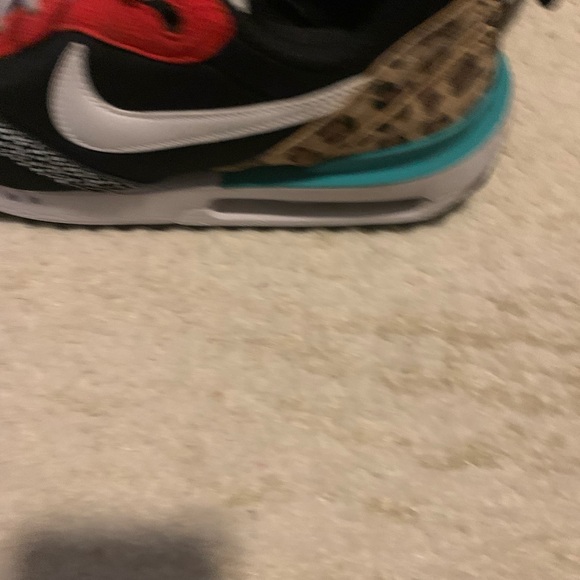 Nike Air Max Dawn SE Sneakers in Black, White, and Purple with Leopard Accents - Picture 11 of 16